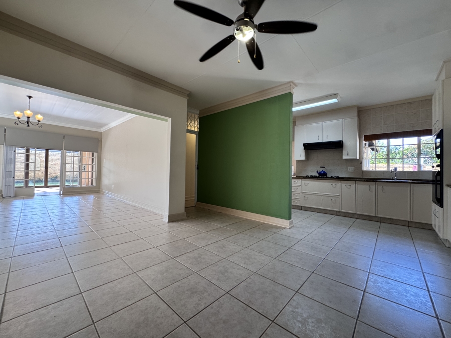 4 Bedroom Property for Sale in Wilkoppies North West